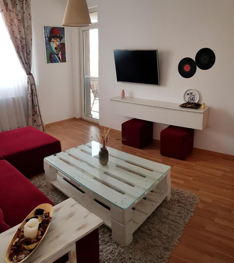 Cozy Apartament 3 Min To Subway 24H7 Check In Popesti-Leordeni Dış mekan fotoğraf